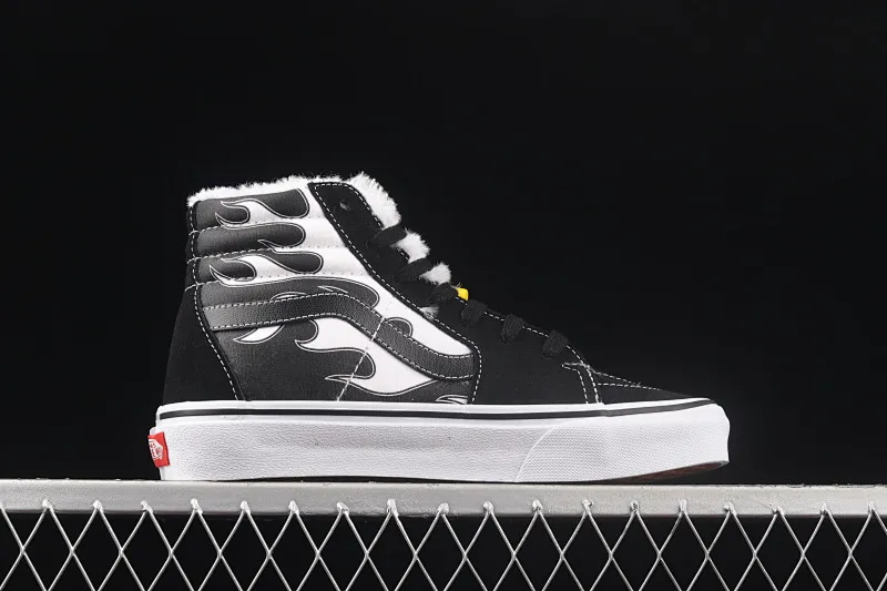 All categories Vans Vans series Vans Hi Vans high-top plus velvet Vans Sk8-Hi Flame Vans black and white flame plus velvet high-top trendy casual skateboard shoes VN0A32QGKGF5
